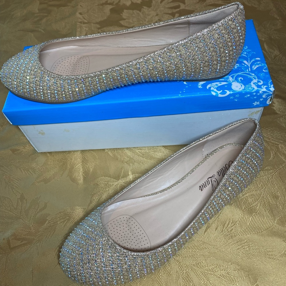Sparkling Gold Rhinestone Ballet Flats w Round Toe Size 8M